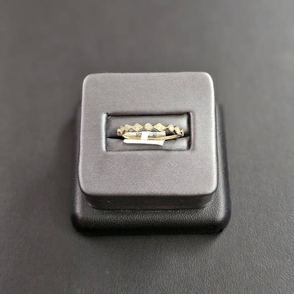 14k gold dimaonds ring size 6.5